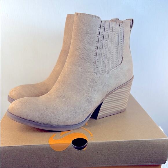 Kork-Ease Hadley Block Heel Booties size 9.5 - Picture 5 of 11